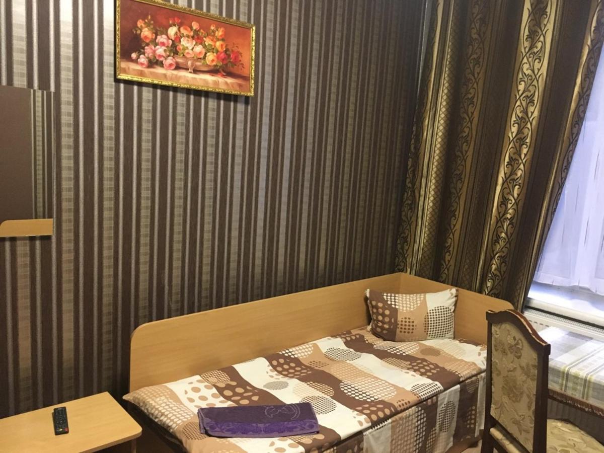 Hotel As 1 Uzjhorod Eksteriør bilde