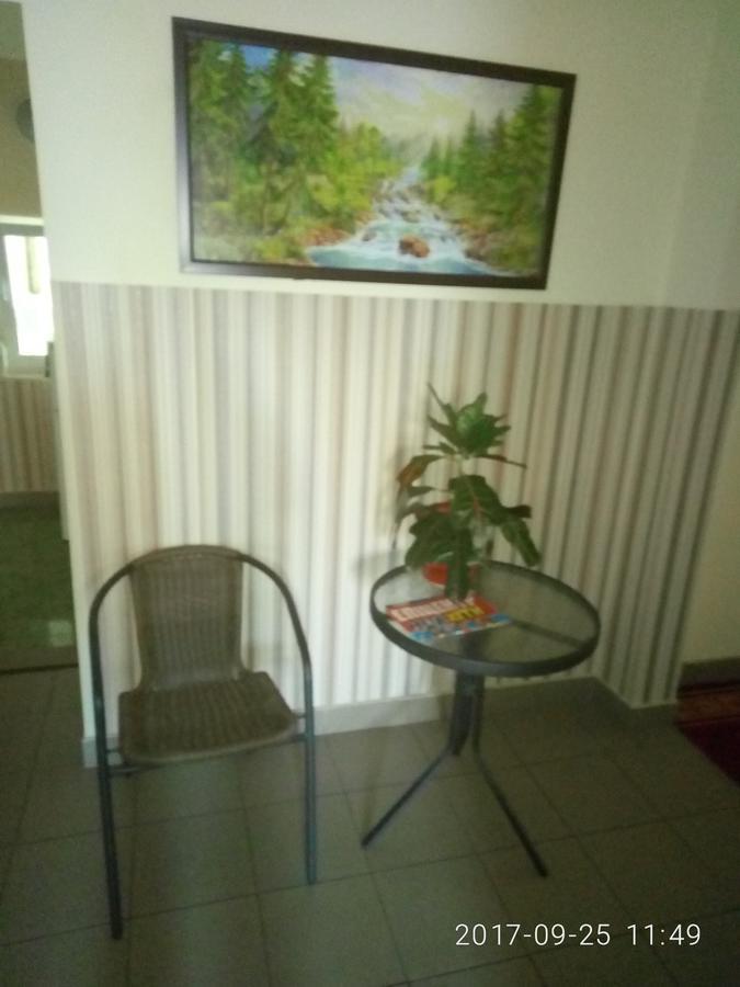 Hotel As 1 Uzjhorod Eksteriør bilde