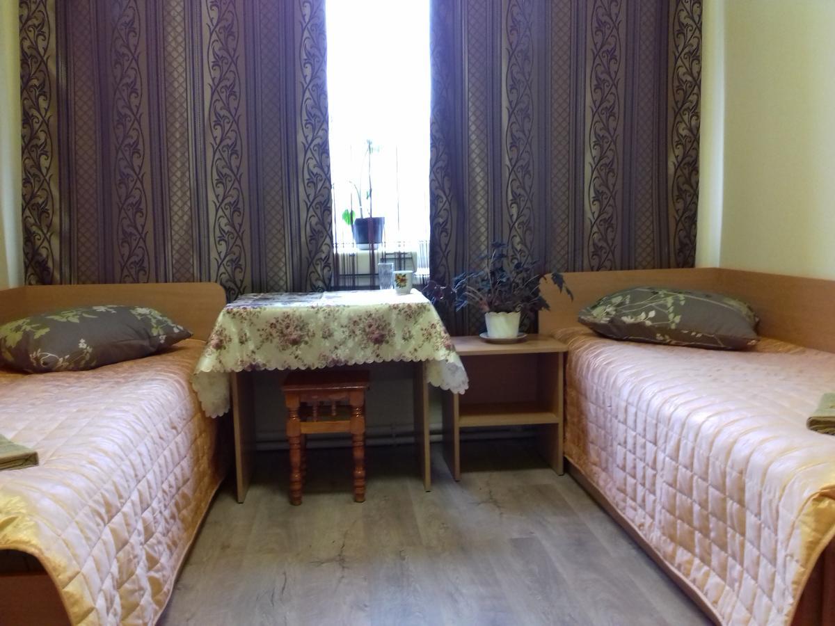 Hotel As 1 Uzjhorod Eksteriør bilde