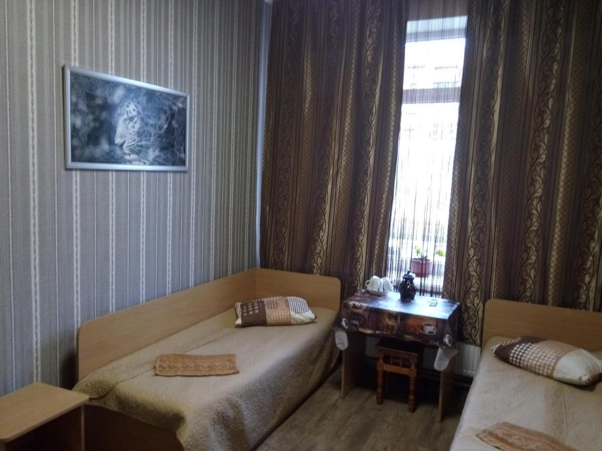 Hotel As 1 Uzjhorod Eksteriør bilde