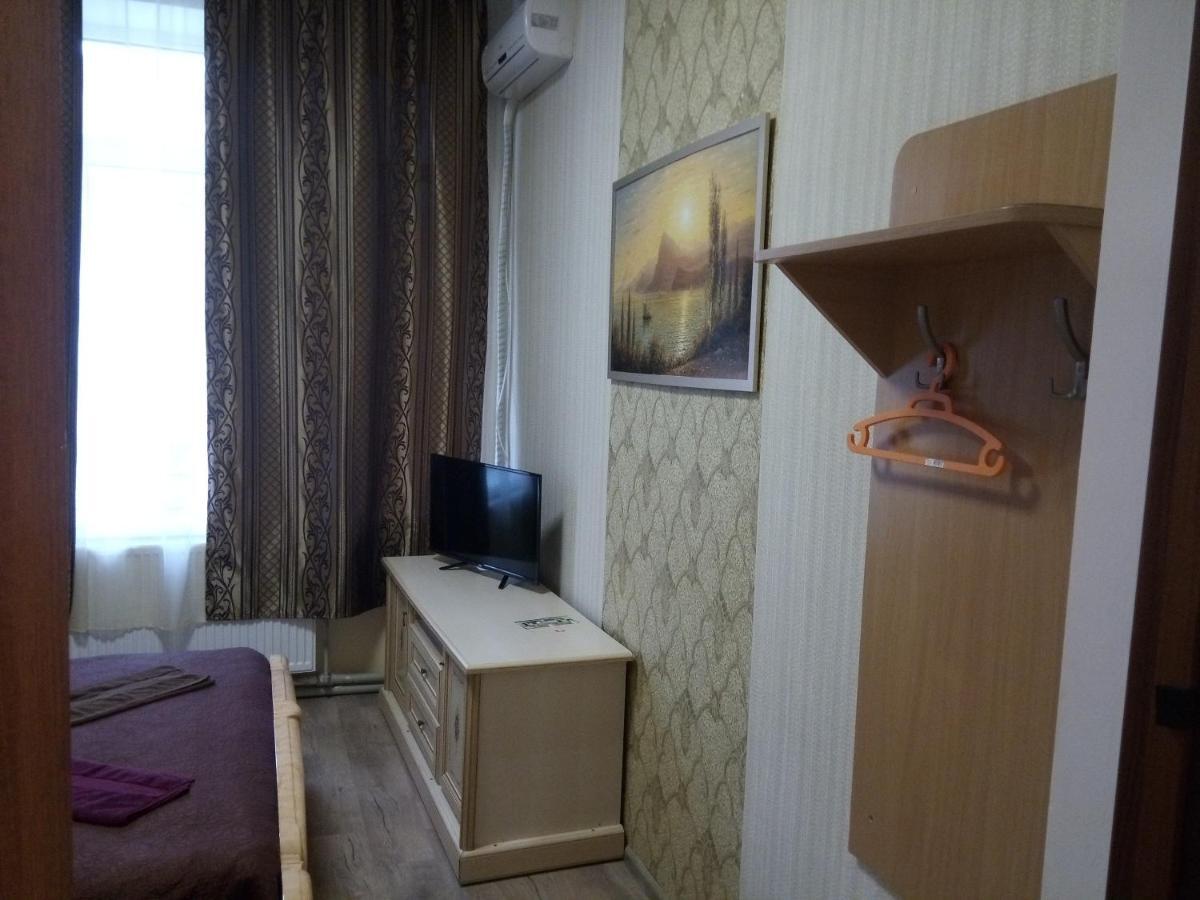Hotel As 1 Uzjhorod Eksteriør bilde